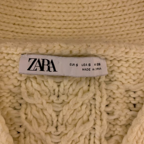 BLOGGER FAV ZARA Chunky Cable Knit Cropped Cardigan 3653/027, Yellow, Size S - Picture 3 of 8